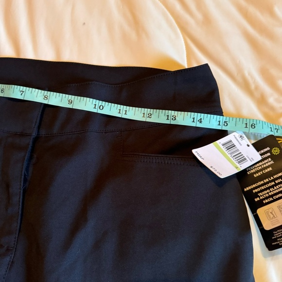 Size 4 golf pants - Picture 3 of 5